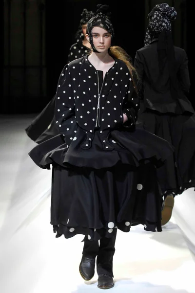 Look 18